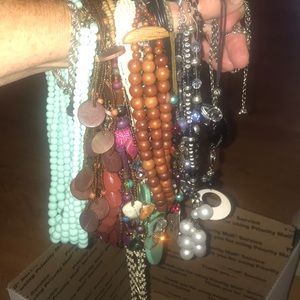 Assortment of 20 plus necklaces